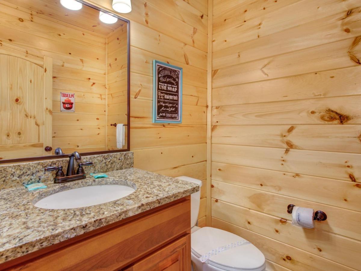 Gatlinburg Escape, 5 Bedrooms, Hot Tub, Arcade, Game Room, Sleeps 16 Exterior foto